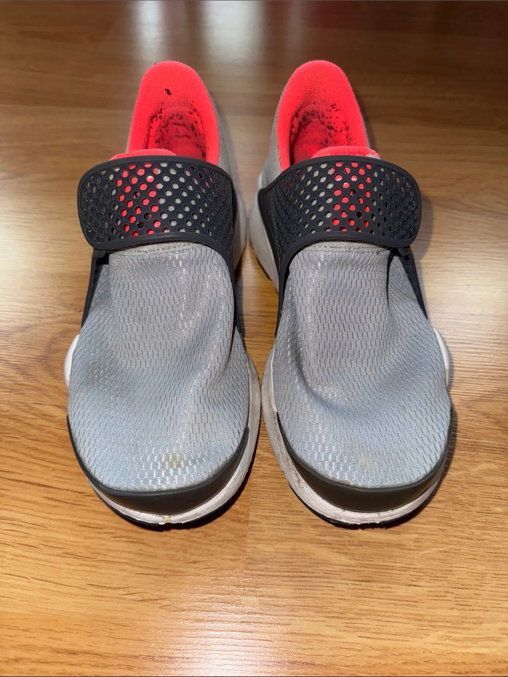 Slip-On Nike Sock Darts in Gray with Neon Pink Lining